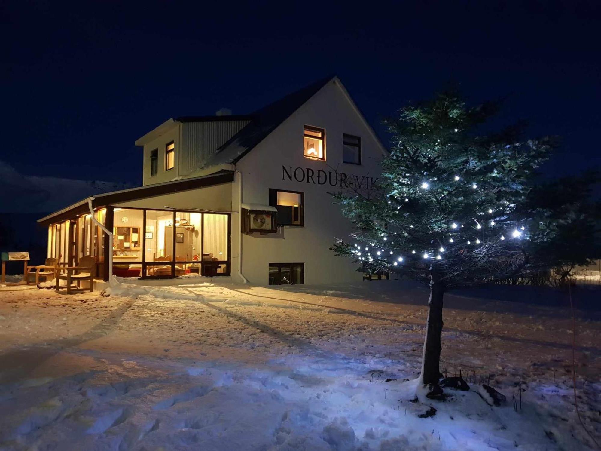 Vik Hostel Екстер'єр фото