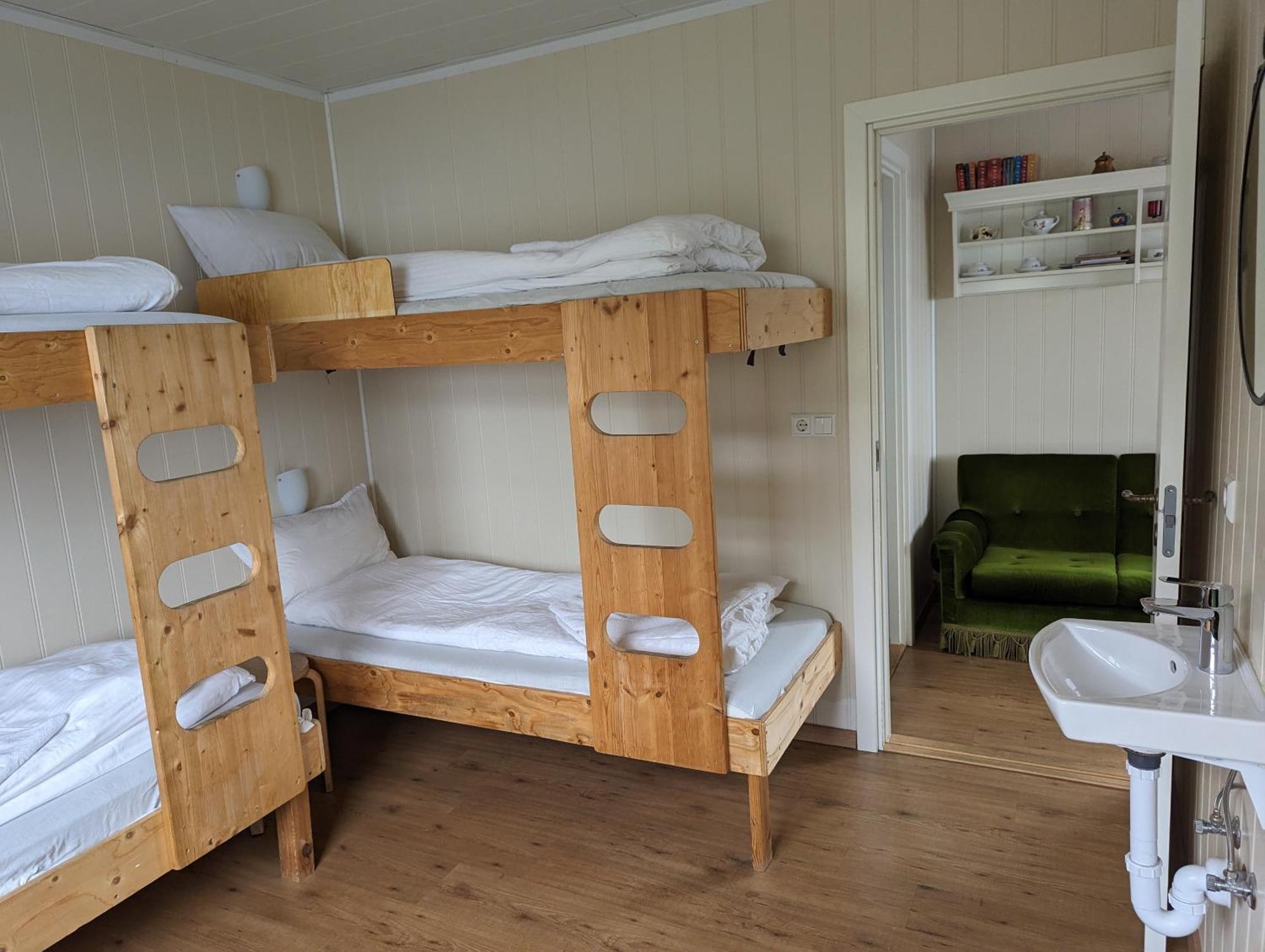 Vik Hostel Екстер'єр фото